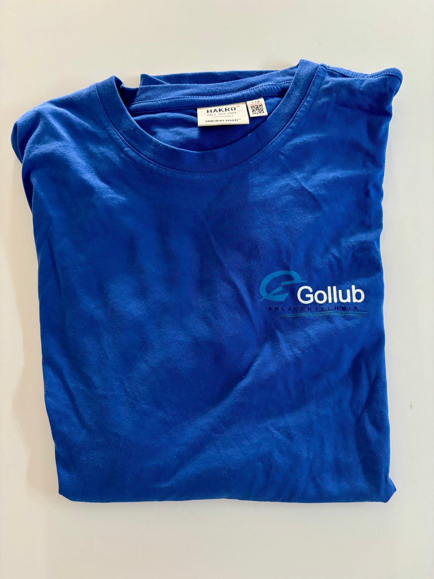 T-Shirt ultramarinblau mit Gollub Logo